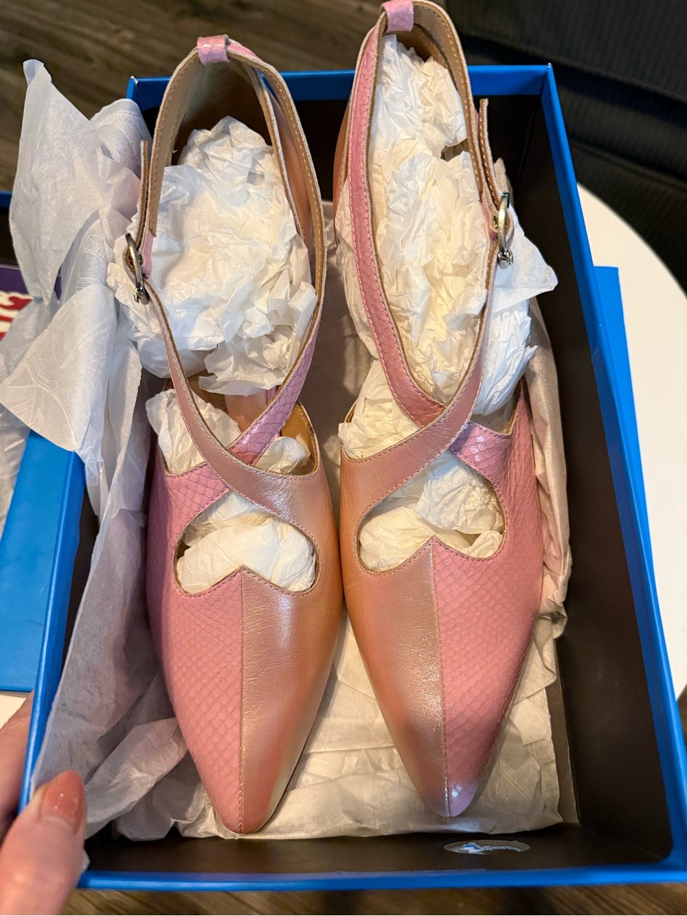 John Fluevog Lisa Marie Poser Cross Strap Shoe  Pink Size 11